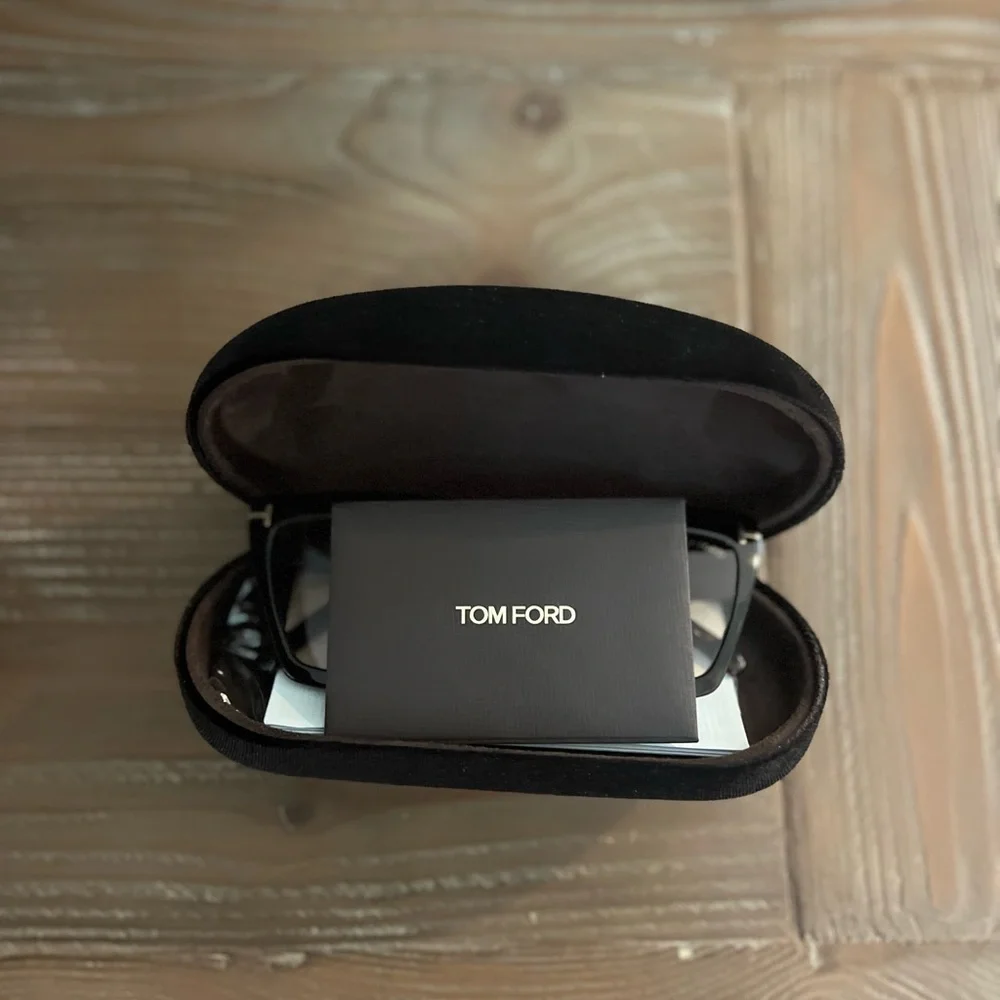Tom Ford Eden Brown Gradient Cat Eye Tortoise Ladies Sunglasses One Size NWT